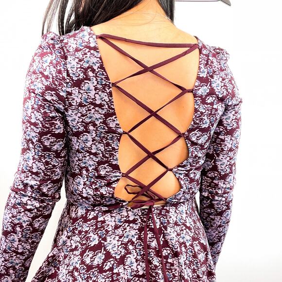 Kimchi Blue Urban Outfitters Size S Lace-Up Back Mini Fit Flare Dress Floral - Picture 10 of 12